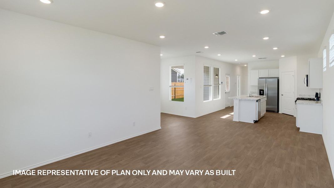 Spacious, unfurnished interior of a new home in Valverde, Bastrop (Image 12).