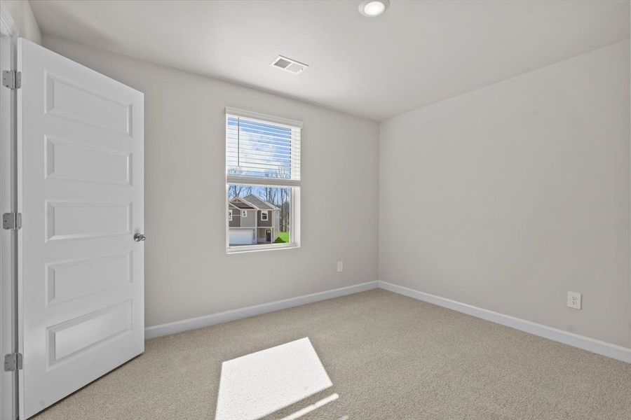 Spacious, unfurnished interior of a new home in Cedar Shoals – Heritage Collection, Piedmont (Image 22).