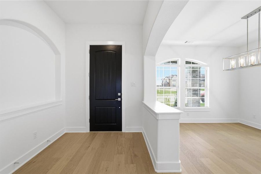 Spacious, unfurnished interior of a new home in Westridge, McKinney (Image 21).