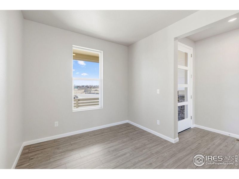 Spacious, unfurnished interior of a new home in Cordovan, Longmont (Image 21).
