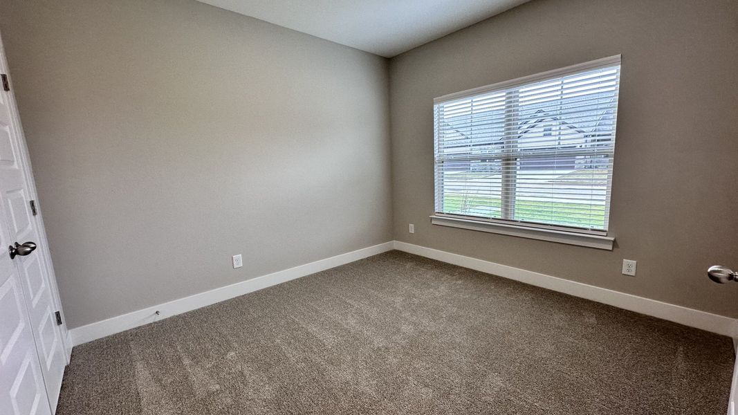 Spacious, unfurnished interior of a new home in Veterans Cove, Murfreesboro (Image 48).