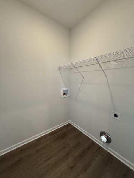 Spacious, unfurnished interior of a new home in Bradley Bend, Ashland City (Image 14).