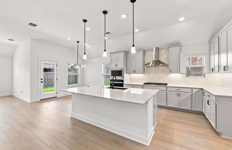 Furnished interior view inside a new home in Crescent Bluff, Georgetown (Image 13).