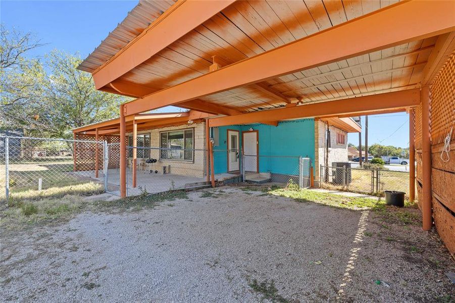Exterior details and patio area of a home in , Brownwood (Image 16).