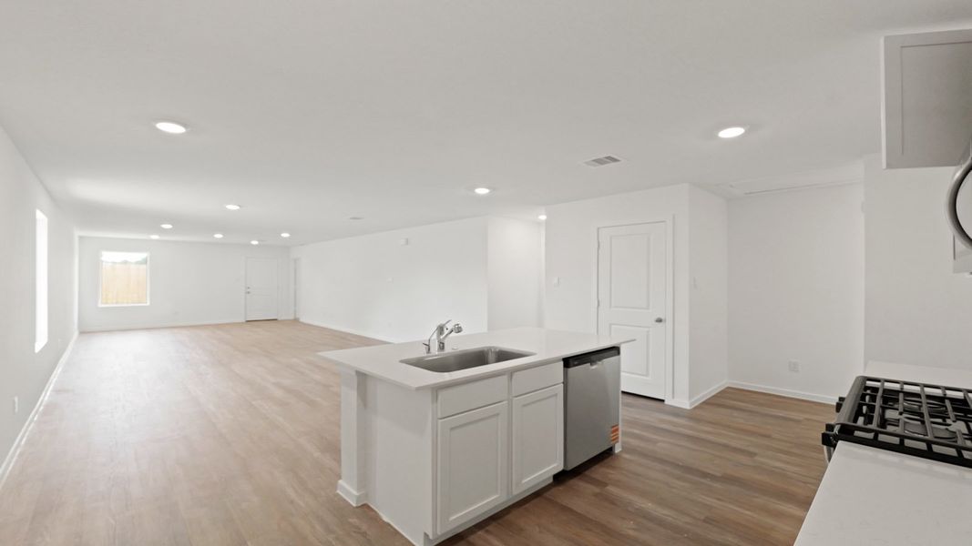 Representative furnished interior of a home built from the Estero by D.R. Horton in Lake Conroe Cove, Willis (Image 8). Representative furnished interior of a home built from the Estero by D.R. Horton in Lake Conroe Cove, Willis (Image 8).