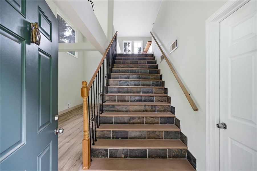 Image 87 of a home in .