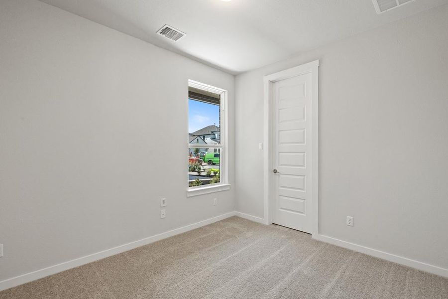 Spacious, unfurnished interior of a new home in Flora, Hutto (Image 27).