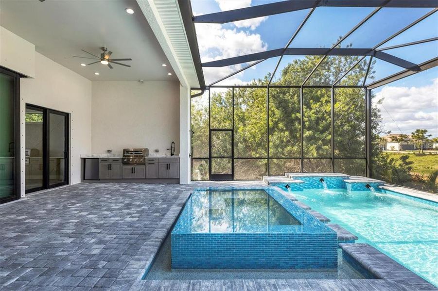 Exterior details and patio area of a home in , Port Charlotte (Image 33).
