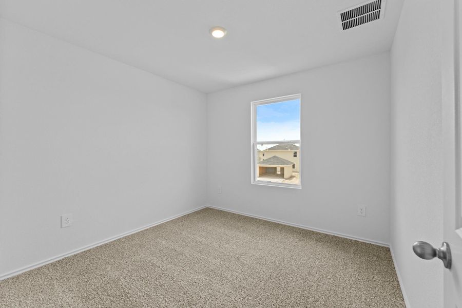 Spacious, unfurnished interior of a new home in Prairie Lakes, Buda (Image 19). Spacious, unfurnished interior of a new home in Prairie Lakes, Buda (Image 19).