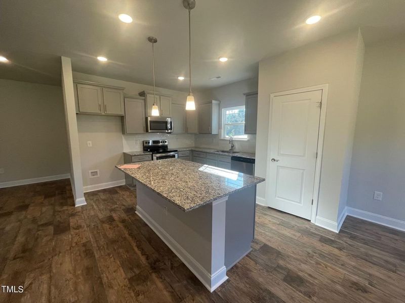 Furnished interior view inside a new home in Harrison Valley, Simpsonville (Image 6).