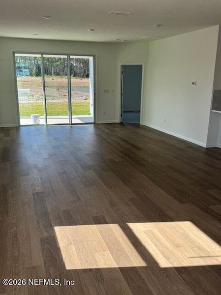 Spacious, unfurnished interior of a new home in Brook Forest, St. Augustine (Image 10).