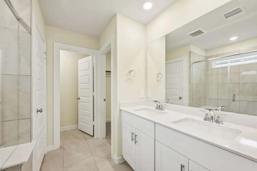 Furnished interior view inside a new home in Sanford Farms - Traditional Series, Waller (Image 5). Furnished interior view inside a new home in Sanford Farms - Traditional Series, Waller (Image 5).