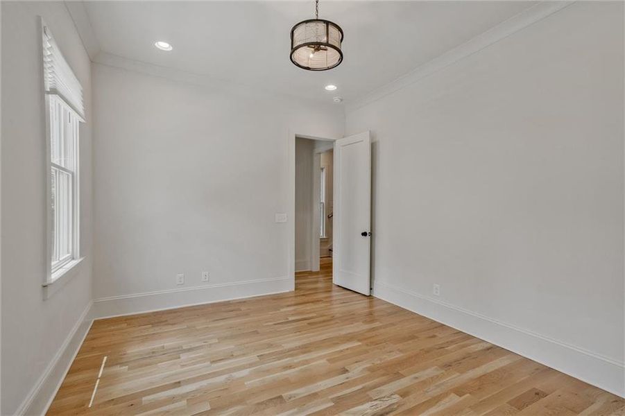 Spacious, unfurnished interior of a new home in Pendergrast Farm, Atlanta (Image 19).