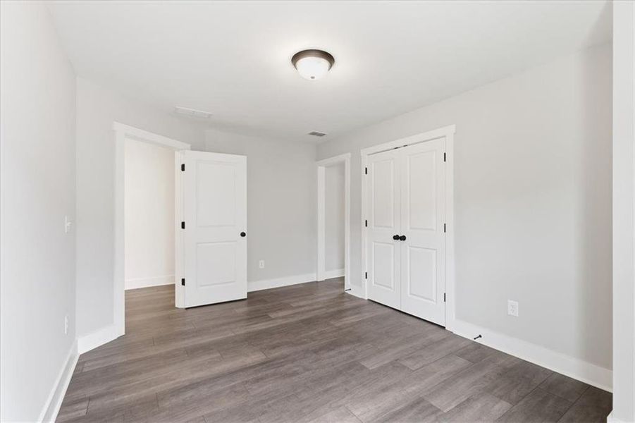 Spacious, unfurnished interior of a new home in Ferguson Corners, Emerson (Image 33).