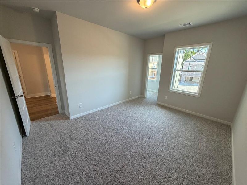 Spacious, unfurnished interior of a new home in Pinecrest Ridge, Dacula (Image 29).