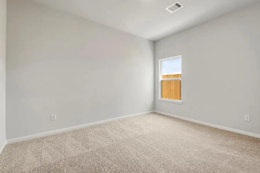 Spacious, unfurnished interior of a new home in Wayside Village, Houston (Image 9).