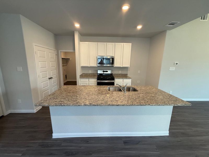 Furnished interior view inside a new home in Cliffstone Hills, Conroe (Image 12). Furnished interior view inside a new home in Cliffstone Hills, Conroe (Image 12).
