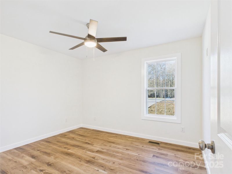 Spacious, unfurnished interior of a new home in , Hudson (Image 18).