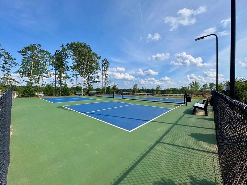 Eastlyn Crossing Pickleball Courts Eastlyn Crossing Pickleball Courts