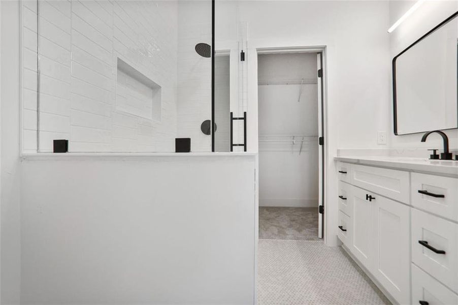 Furnished interior view inside a new home in , Atlanta (Image 13).