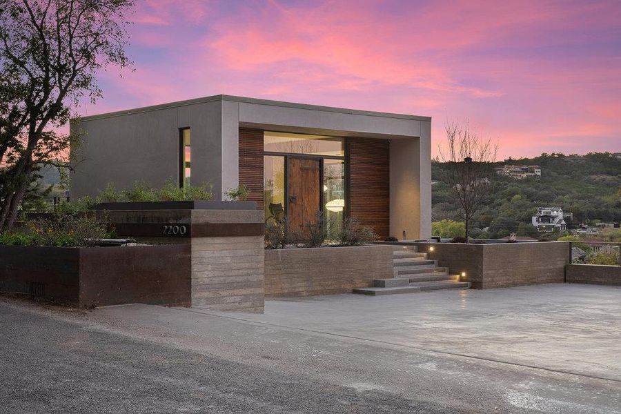 Image 12 of a home in .