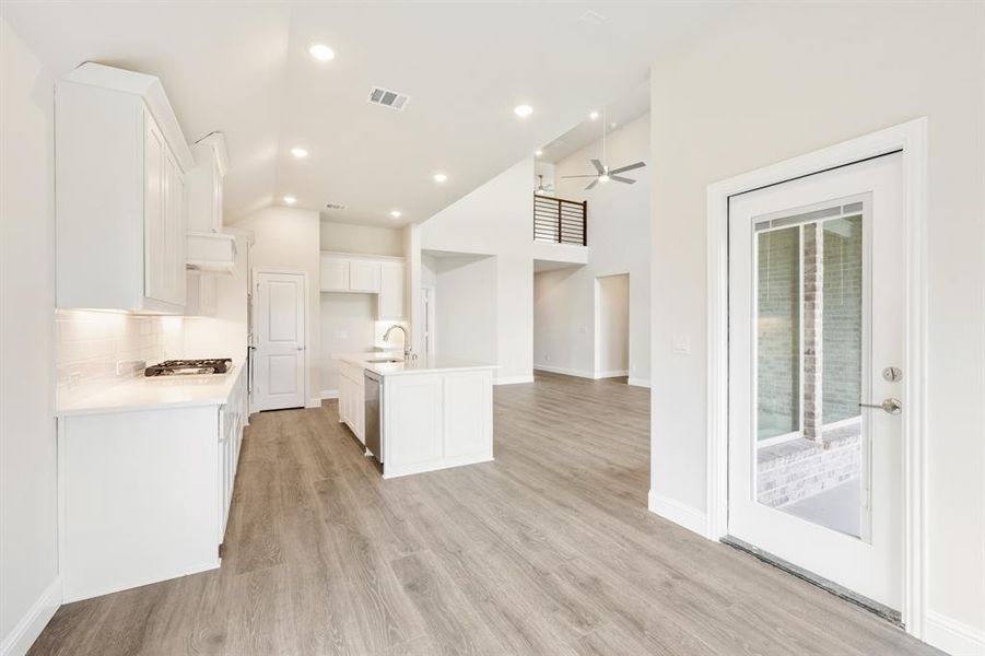 Furnished interior view inside a new home in Creekview Meadows, Pilot Point (Image 8). Furnished interior view inside a new home in Creekview Meadows, Pilot Point (Image 8).