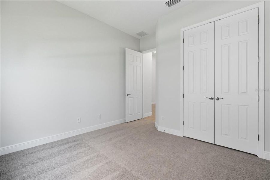 Spacious, unfurnished interior of a new home in Mirada, San Antonio (Image 14).