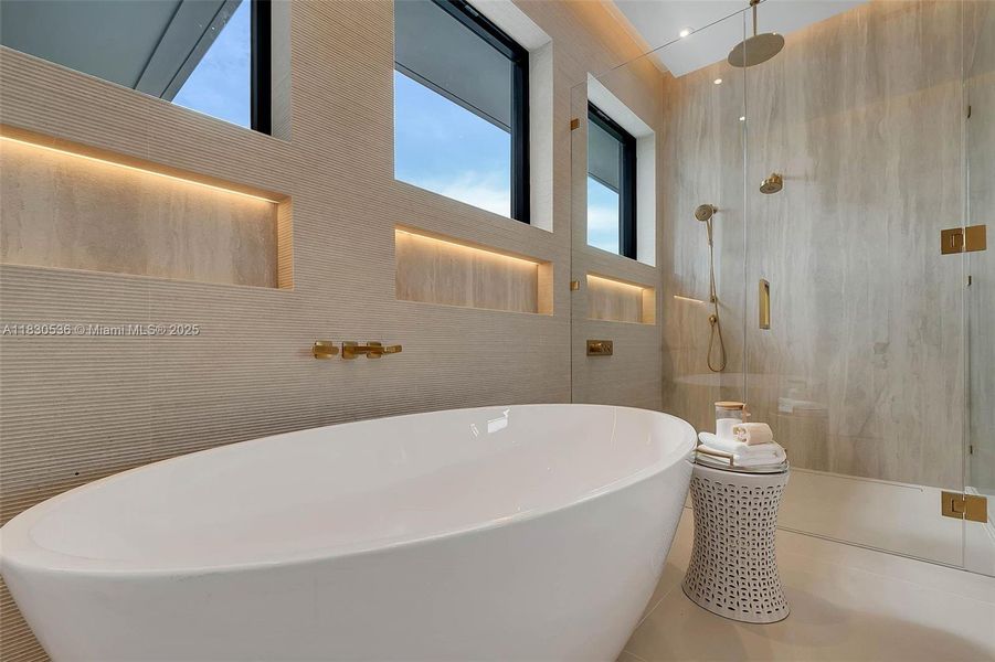 Furnished interior view inside a new home in , Pinecrest (Image 38).