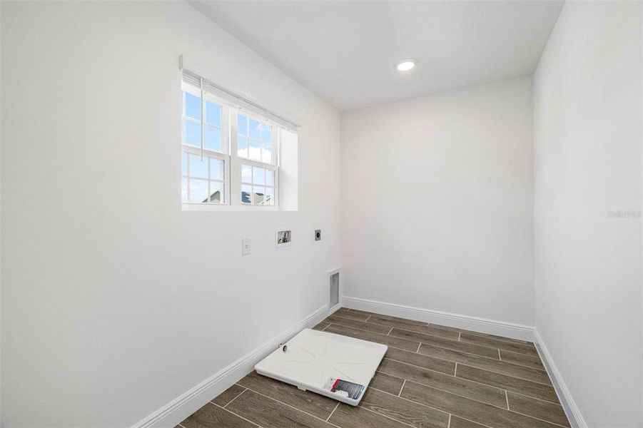 Spacious, unfurnished interior of a new home in Hanover Lakes, St. Cloud (Image 19). Spacious, unfurnished interior of a new home in Hanover Lakes, St. Cloud (Image 19).