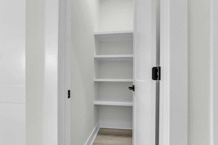 Image 33 of a home in .