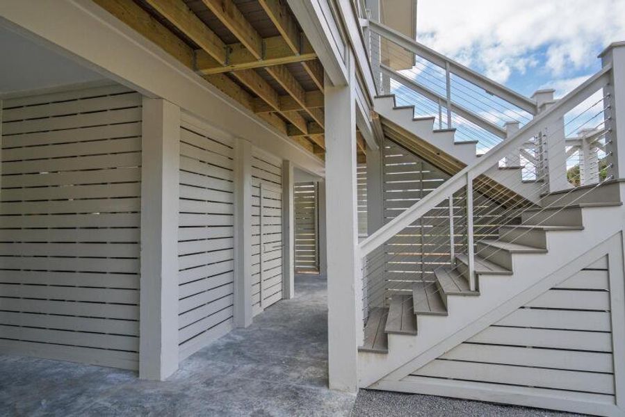 Exterior details and patio area of a home in , Edisto Beach (Image 31).