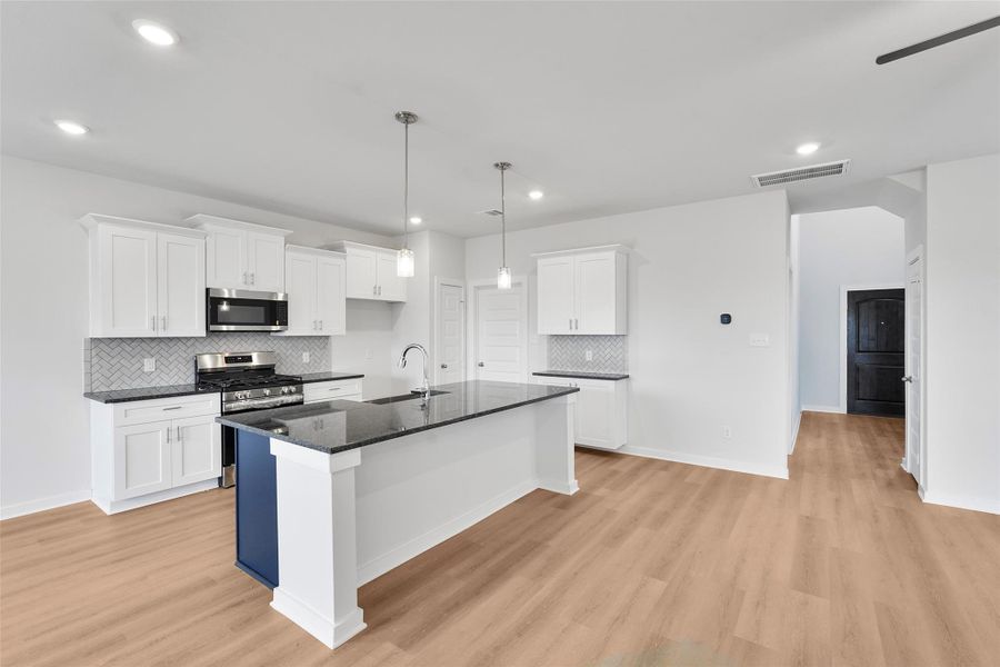Furnished interior view inside a new home in Glendale Lakes, Arcola (Image 8).