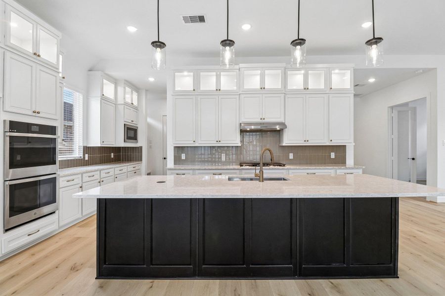 REPRESENTATIVE OF FLOOR PLAN ONLY