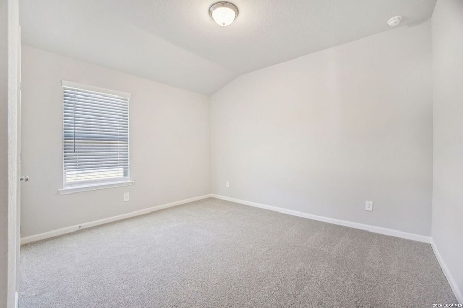 Spacious, unfurnished interior of a new home in Arcadia Ridge - Classic Series, San Antonio (Image 21).