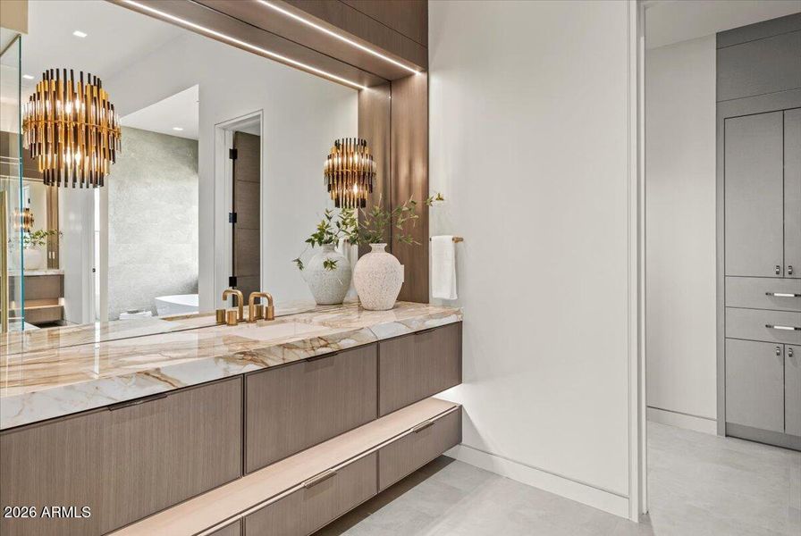 039-9790 N 56th St 87