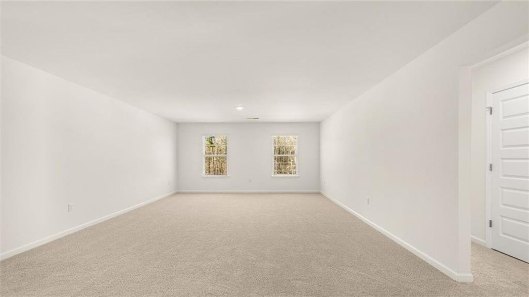 Spacious, unfurnished interior of a new home in Kingston Ranch at Lake Oconee, Buckhead (Image 53).