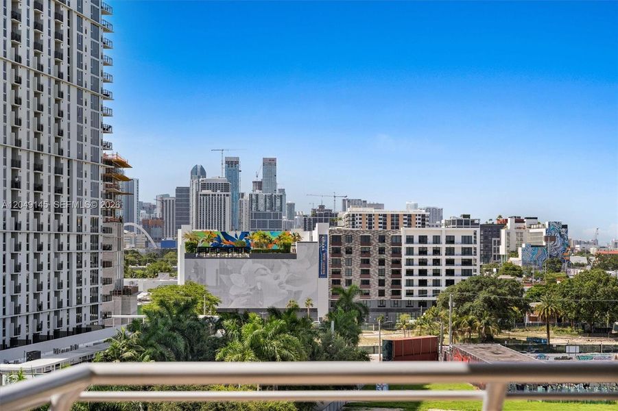 Condo located in Miami, FL showcasing its design and architecture (Image 33). Condo located in Miami, FL showcasing its design and architecture (Image 33).