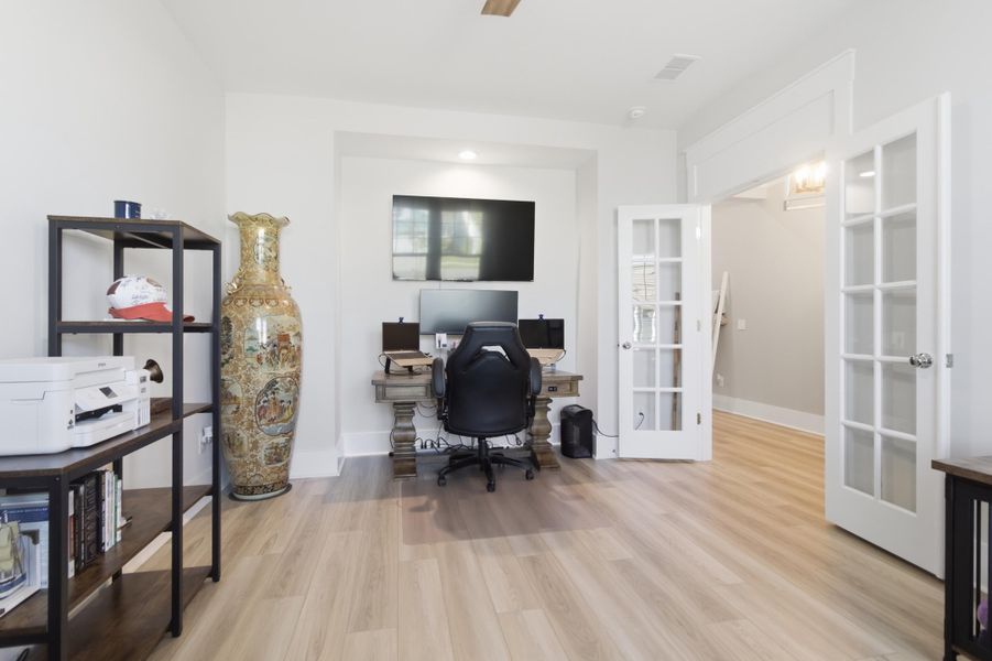 Furnished interior view inside a new home in Cresswind Charleston, Summerville (Image 41).