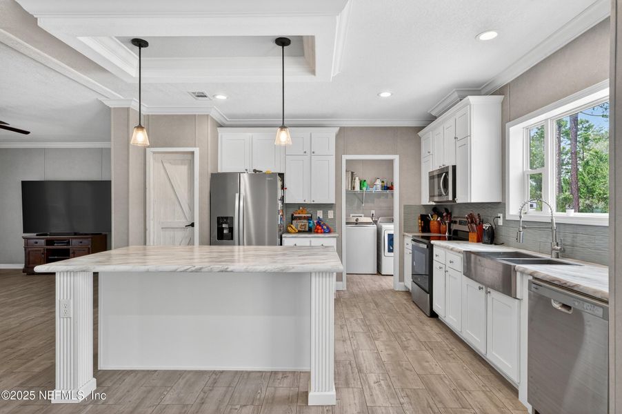 Furnished interior view inside a new home in , Middleburg (Image 2).