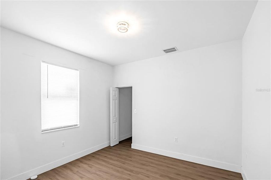 Spacious, unfurnished interior of a new home in , Clewiston (Image 37).