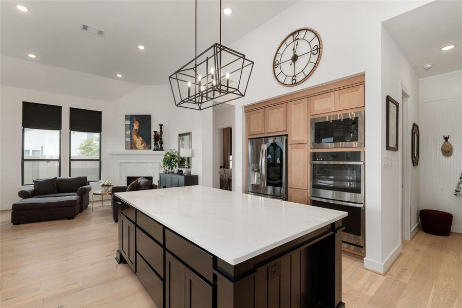 Furnished interior view inside a new home in Cross Creek West, Fulshear (Image 15).