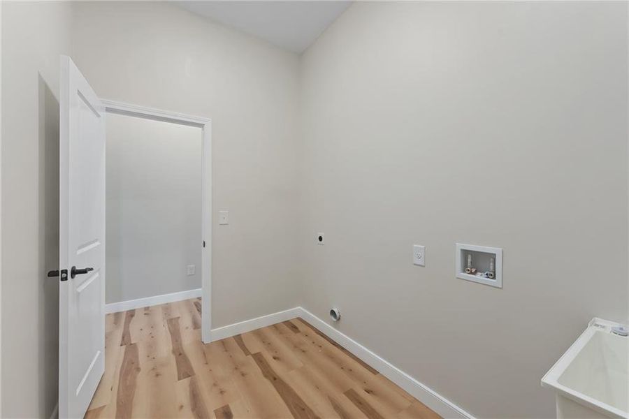 Spacious, unfurnished interior of a new home in , Locust Grove (Image 24).