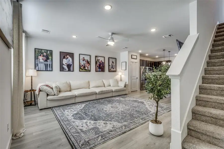 Furnished interior view inside a new home in Rolling Ridge, Van Alstyne (Image 11). Furnished interior view inside a new home in Rolling Ridge, Van Alstyne (Image 11).
