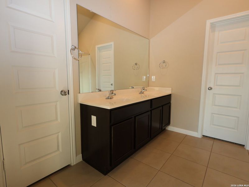 Furnished interior view inside a new home in Mesquite Ridge, San Antonio (Image 6).