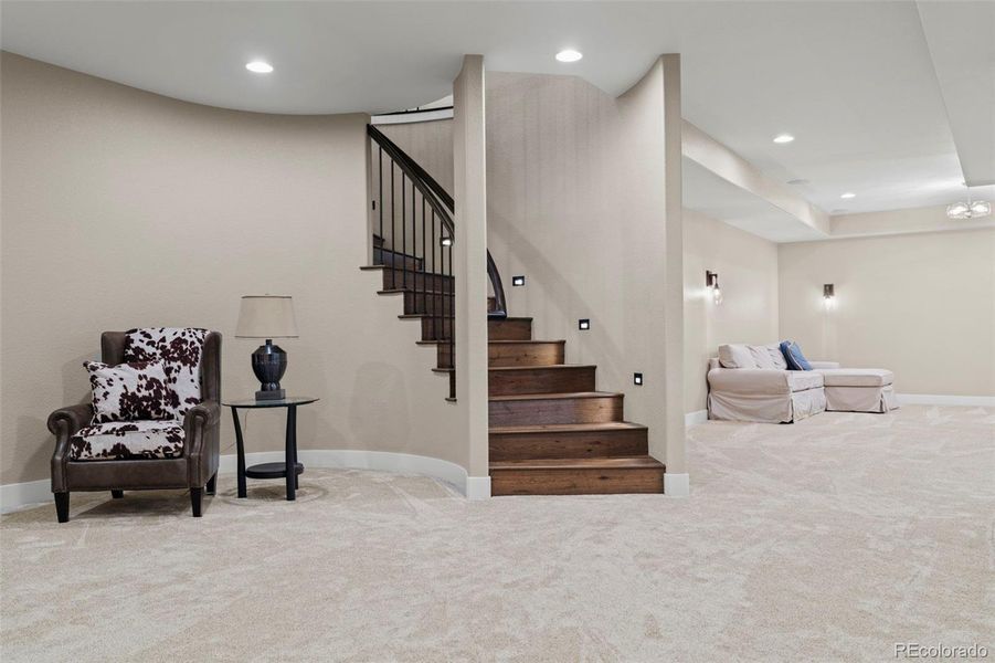 Image 43 of a home in .