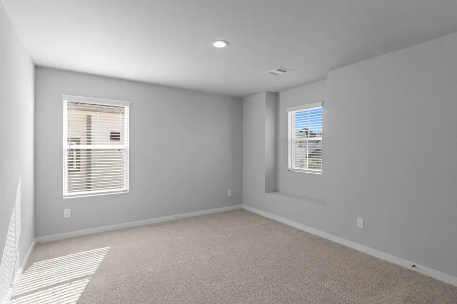 Spacious, unfurnished interior of a new home in Grand Oaks Village, Houston (Image 23). Spacious, unfurnished interior of a new home in Grand Oaks Village, Houston (Image 23).