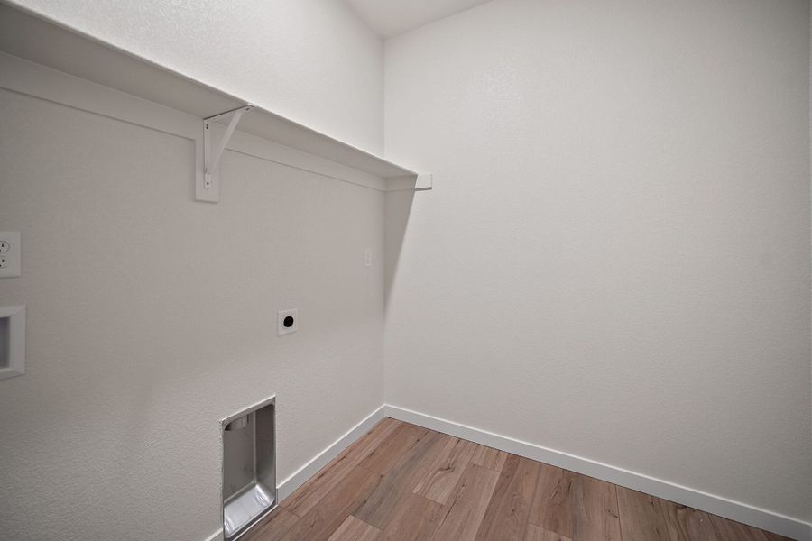 Spacious, unfurnished interior of a new home in The Glen, Colorado Springs (Image 15). Spacious, unfurnished interior of a new home in The Glen, Colorado Springs (Image 15).