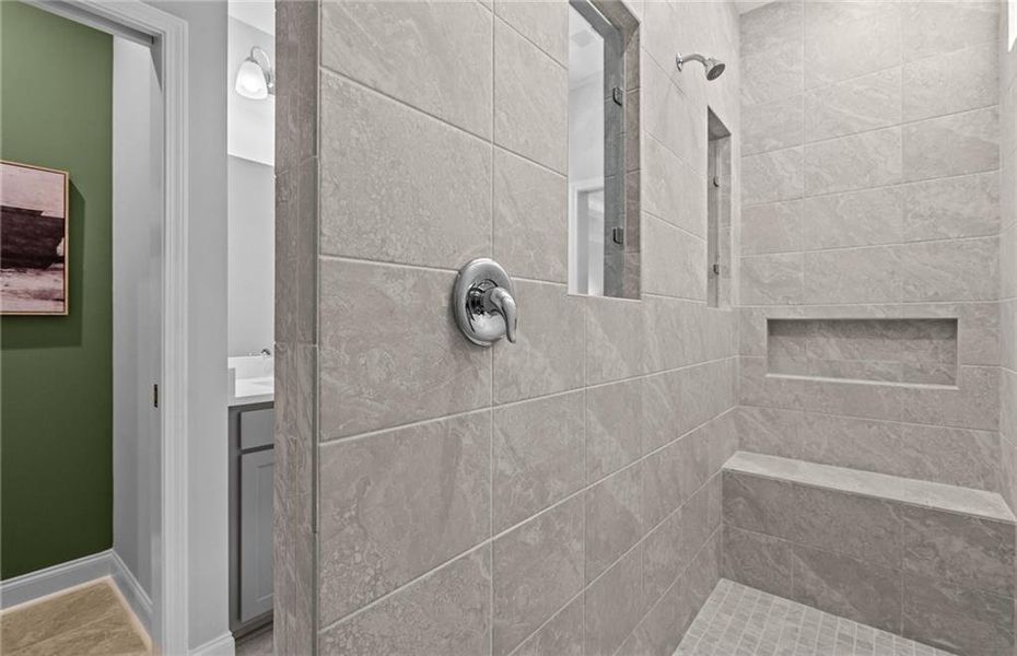 Close-up of interior finishes inside a home in Linden Grove, Powder Springs (Image 19).