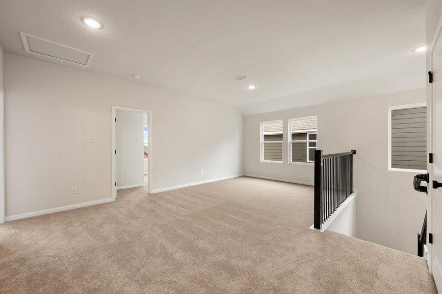 Spacious, unfurnished interior of a new home in Patterson Ranch, Georgetown (Image 24).
