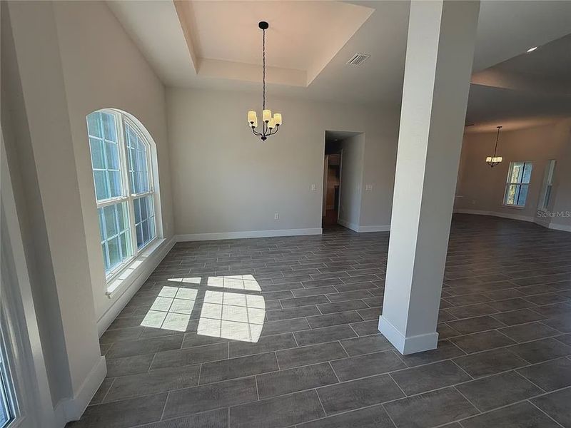Spacious, unfurnished interior of a new home in South Gulf Cove, Port Charlotte (Image 15).